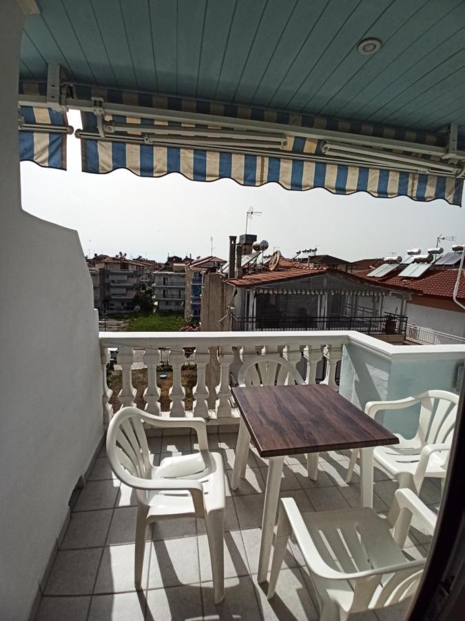Villa Cosmos Inn Olympiakí Aktí 外观 照片